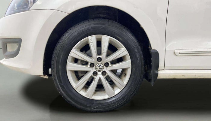 2013 Volkswagen Polo HIGHLINE1.2L, Petrol, Manual, 53,987 km, Left Front Wheel