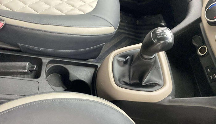 2019 Hyundai Grand i10 MAGNA 1.2 KAPPA VTVT, Petrol, Manual, 60,300 km, Gear Lever