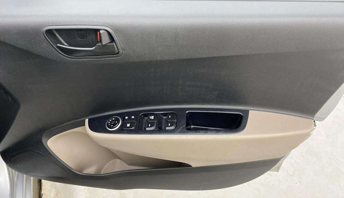 2019 Hyundai Grand i10 MAGNA 1.2 KAPPA VTVT, Petrol, Manual, 60,300 km, Driver Side Door Panels Control