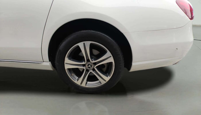 2018 Mercedes Benz E Class E 220 D, Diesel, Automatic, 45,029 km, Left Rear Wheel