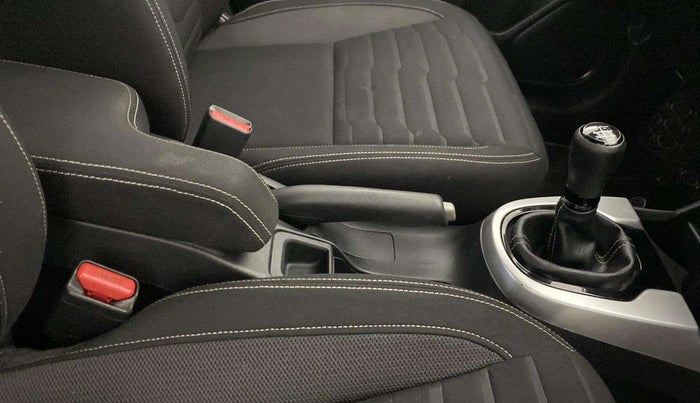 2020 Honda WR-V 1.2L I-VTEC VX MT, Petrol, Manual, 36,419 km, Gear Lever