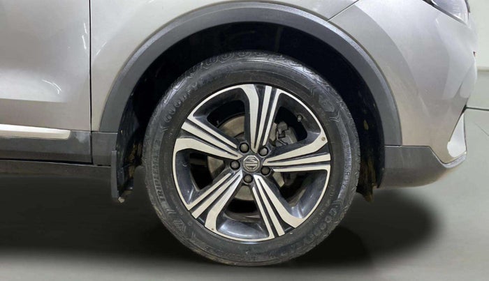 2022 MG ASTOR SHARP 1.5 CVT, Petrol, Automatic, 76,321 km, Right Front Wheel