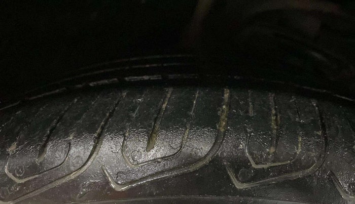 2022 MG ASTOR SHARP 1.5 CVT, Petrol, Automatic, 76,321 km, Left Front Tyre Tread