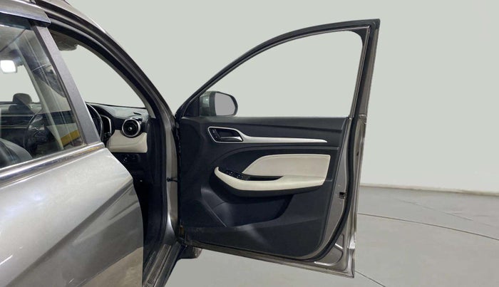 2022 MG ASTOR SHARP 1.5 CVT, Petrol, Automatic, 76,321 km, RHS Front Door