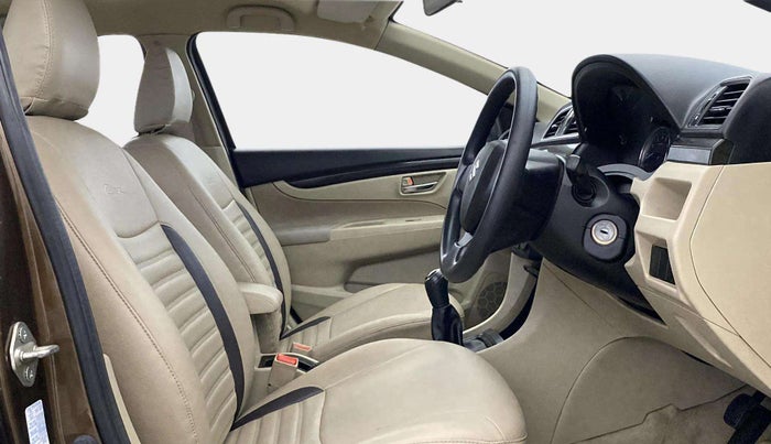 2015 Maruti Ciaz VXI, Petrol, Manual, 30,559 km, Right Side Front Door Cabin
