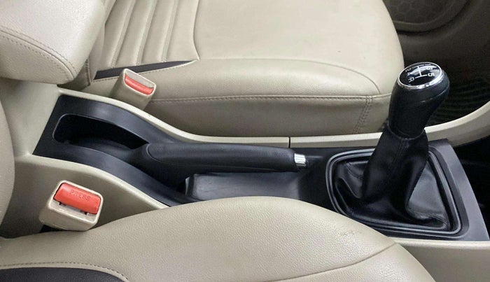 2015 Maruti Ciaz VXI, Petrol, Manual, 30,559 km, Gear Lever