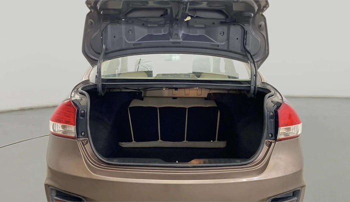 2015 Maruti Ciaz VXI, Petrol, Manual, 30,559 km, Boot Inside