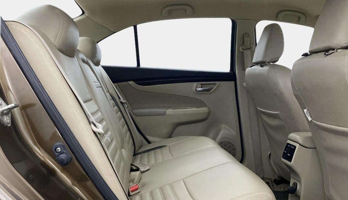 2015 Maruti Ciaz VXI, Petrol, Manual, 30,559 km, Right Side Rear Door Cabin