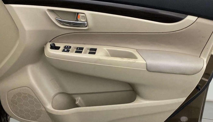 2015 Maruti Ciaz VXI, Petrol, Manual, 30,559 km, Driver Side Door Panels Control