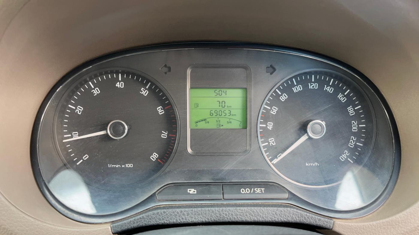2013 Skoda Rapid ELEGANCE 1.6 MPI MT, Petrol, Manual, 69,053 km, Odometer Image