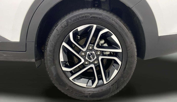 2024 KIA CARENS Prestige Plus (O) 1.5 Turbo DCT 7 STR, Petrol, Automatic, 2,445 km, Left Rear Wheel