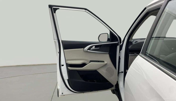 2024 KIA CARENS Prestige Plus (O) 1.5 Turbo DCT 7 STR, Petrol, Automatic, 2,445 km, LHS Front Door