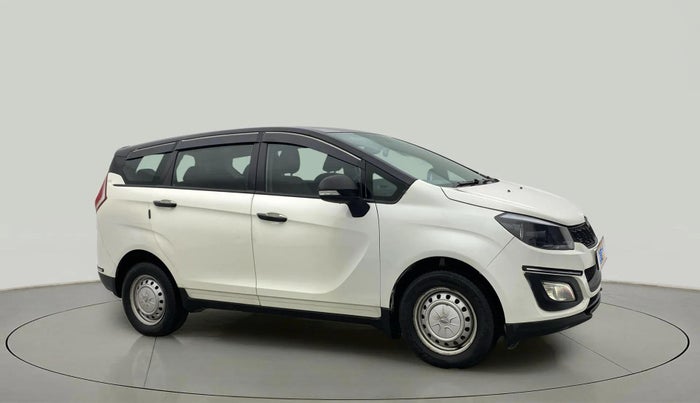 2023 Mahindra MARAZZO M2 8 STR, Diesel, Manual, 53,105 km, Right Front Diagonal