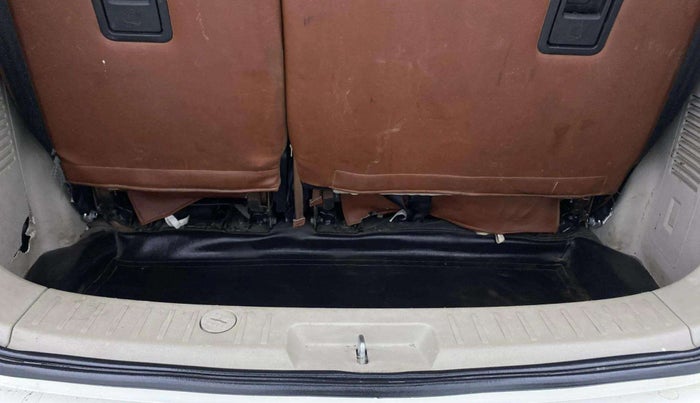 2023 Mahindra MARAZZO M2 8 STR, Diesel, Manual, 53,105 km, Boot Inside