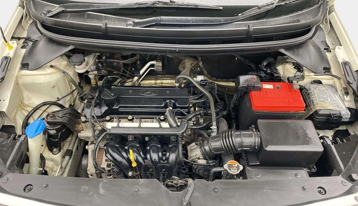 2015 Hyundai Elite i20 MAGNA 1.2, Petrol, Manual, 1,06,044 km, Engine View