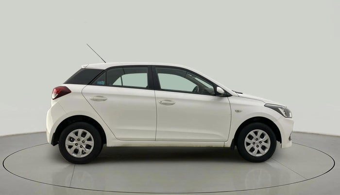 2015 Hyundai Elite i20 MAGNA 1.2, Petrol, Manual, 1,06,044 km, Right Side View