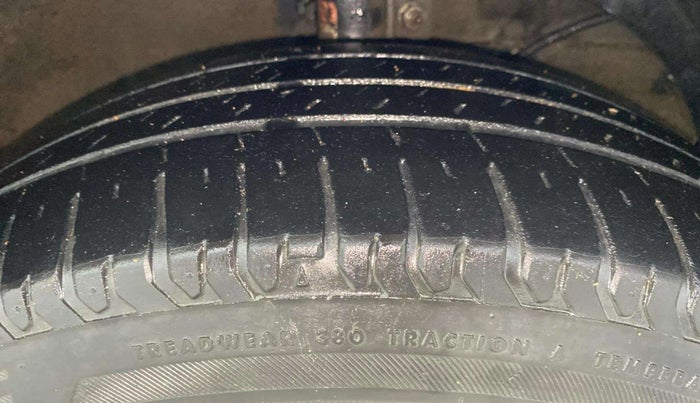 2022 Maruti Ertiga ZXI AT SHVS, Petrol, Automatic, 70,072 km, Right Front Tyre Tread