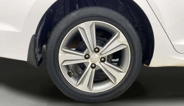 2019 Hyundai Verna 1.6 VTVT SX, Petrol, Manual, 51,040 km, Right Rear Wheel