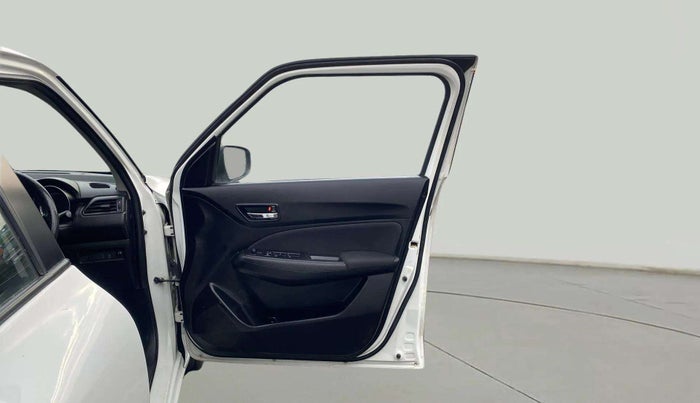 2020 Maruti Swift VXI, Petrol, Manual, 34,385 km, RHS Front Door