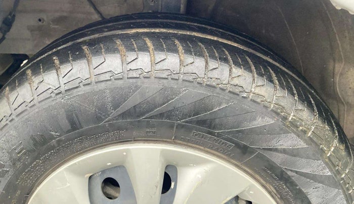 2020 Maruti Swift VXI, Petrol, Manual, 34,385 km, Left Front Tyre Tread