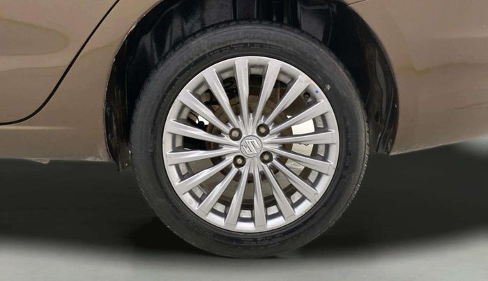 2017 Maruti Ciaz ALPHA 1.4 PETROL, Petrol, Manual, 1,31,521 km, Left Rear Wheel