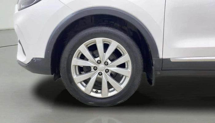 2023 MG ASTOR SUPER 1.5 MT, Petrol, Manual, 28,917 km, Left Front Wheel