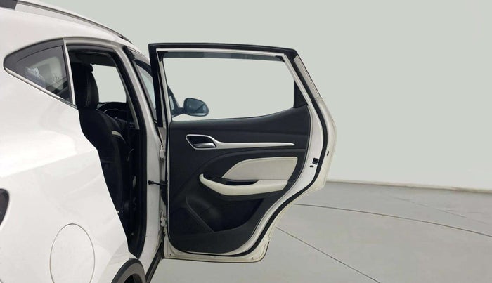 2023 MG ASTOR SUPER 1.5 MT, Petrol, Manual, 28,917 km, RHS Rear Door