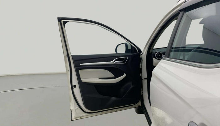 2023 MG ASTOR SUPER 1.5 MT, Petrol, Manual, 28,917 km, LHS Front Door