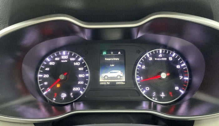 2023 MG ASTOR SUPER 1.5 MT, Petrol, Manual, 28,917 km, Odometer Image