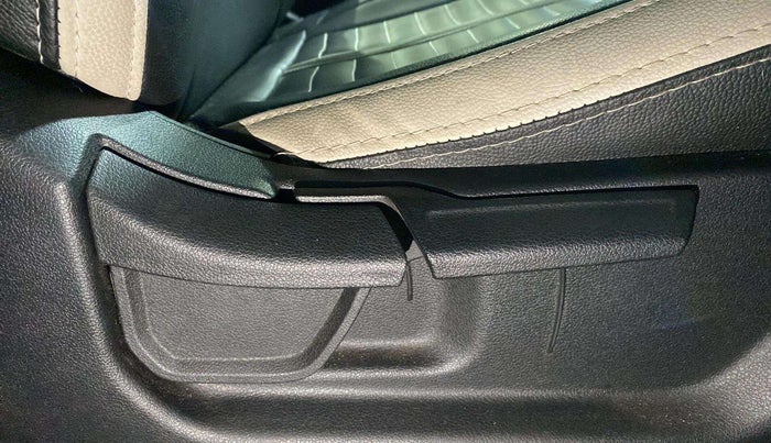 2022 Hyundai Creta S IMT 1.5 PETROL, Petrol, Manual, 17,288 km, Driver Side Adjustment Panel