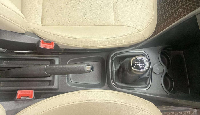 2018 Skoda Rapid STYLE 1.6 MPI, Petrol, Manual, 42,013 km, Gear Lever