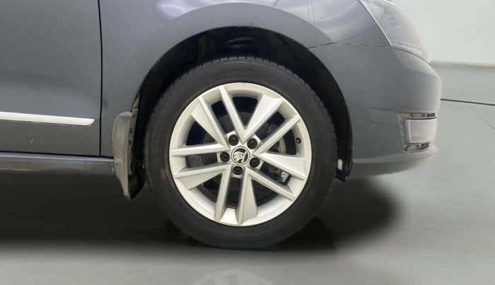 2018 Skoda Rapid STYLE 1.6 MPI, Petrol, Manual, 42,013 km, Right Front Wheel