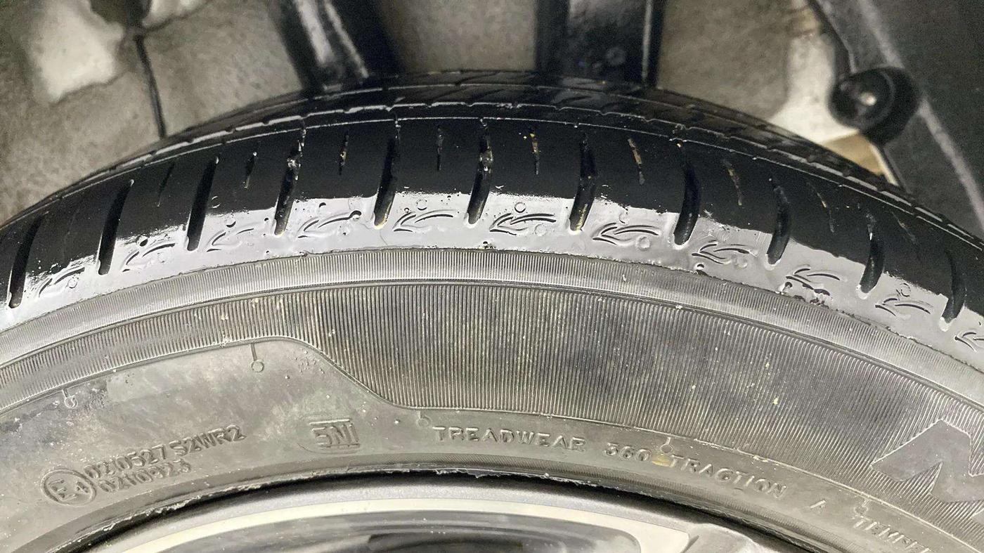 2024 Hyundai AURA SX 1.2 CNG, CNG, Manual, 15,591 km, Left Rear Tyre Tread