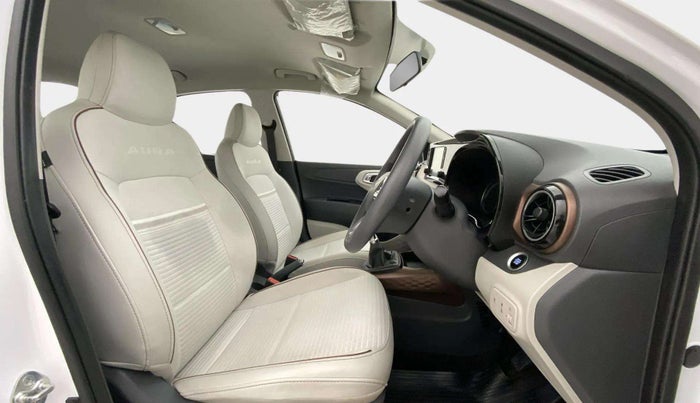 2024 Hyundai AURA SX 1.2 CNG, CNG, Manual, 15,492 km, Right Side Front Door Cabin