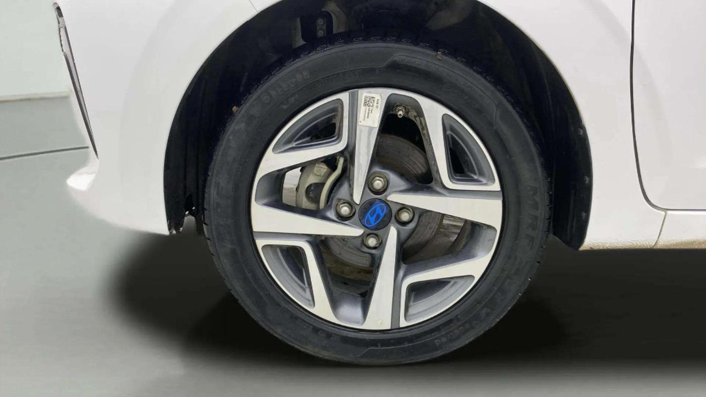 2024 Hyundai AURA SX 1.2 CNG, CNG, Manual, 15,591 km, Left Front Wheel