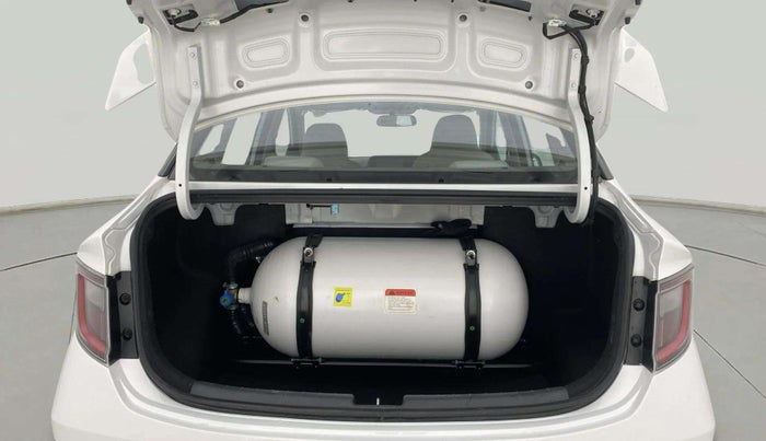 2024 Hyundai AURA SX 1.2 CNG, CNG, Manual, 15,492 km, Boot Inside