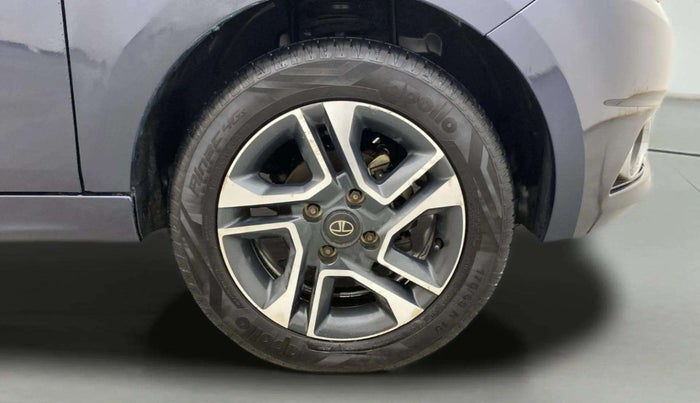 2018 Tata TIGOR XZ PLUS PETROL, Petrol, Manual, 61,818 km, Right Front Wheel