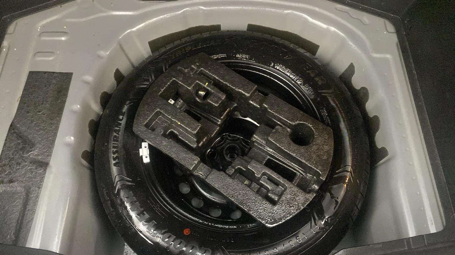 Spare-Tyre-22