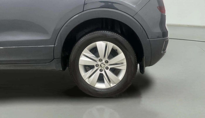2023 Skoda KUSHAQ AMBITION 1.0L TSI MT, Petrol, Manual, 8,571 km, Left Rear Wheel
