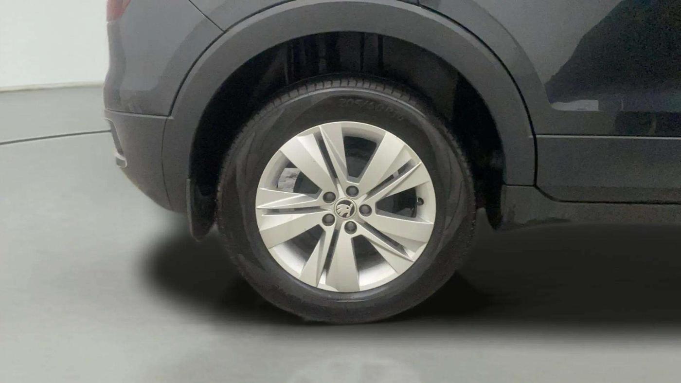 2023 Skoda KUSHAQ AMBITION 1.0L TSI MT, Petrol, Manual, 8,756 km, Right Rear Wheel