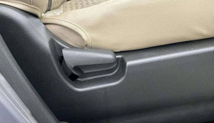 2017 Maruti Wagon R 1.0 VXI AMT, Petrol, Automatic, 26,129 km, Driver Side Adjustment Panel