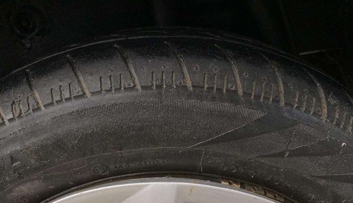 2015 Maruti Celerio VXI AMT, Petrol, Automatic, 71,281 km, Left Rear Tyre Tread