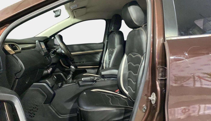 2022 Renault Kiger RXT MT, Petrol, Manual, 22,147 km, Right Side Front Door Cabin