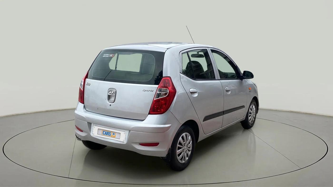 2016 Hyundai Grand i10 SPORTZ 1.2 KAPPA VTVT, Petrol, Manual, 68,871 km, Right Back Diagonal