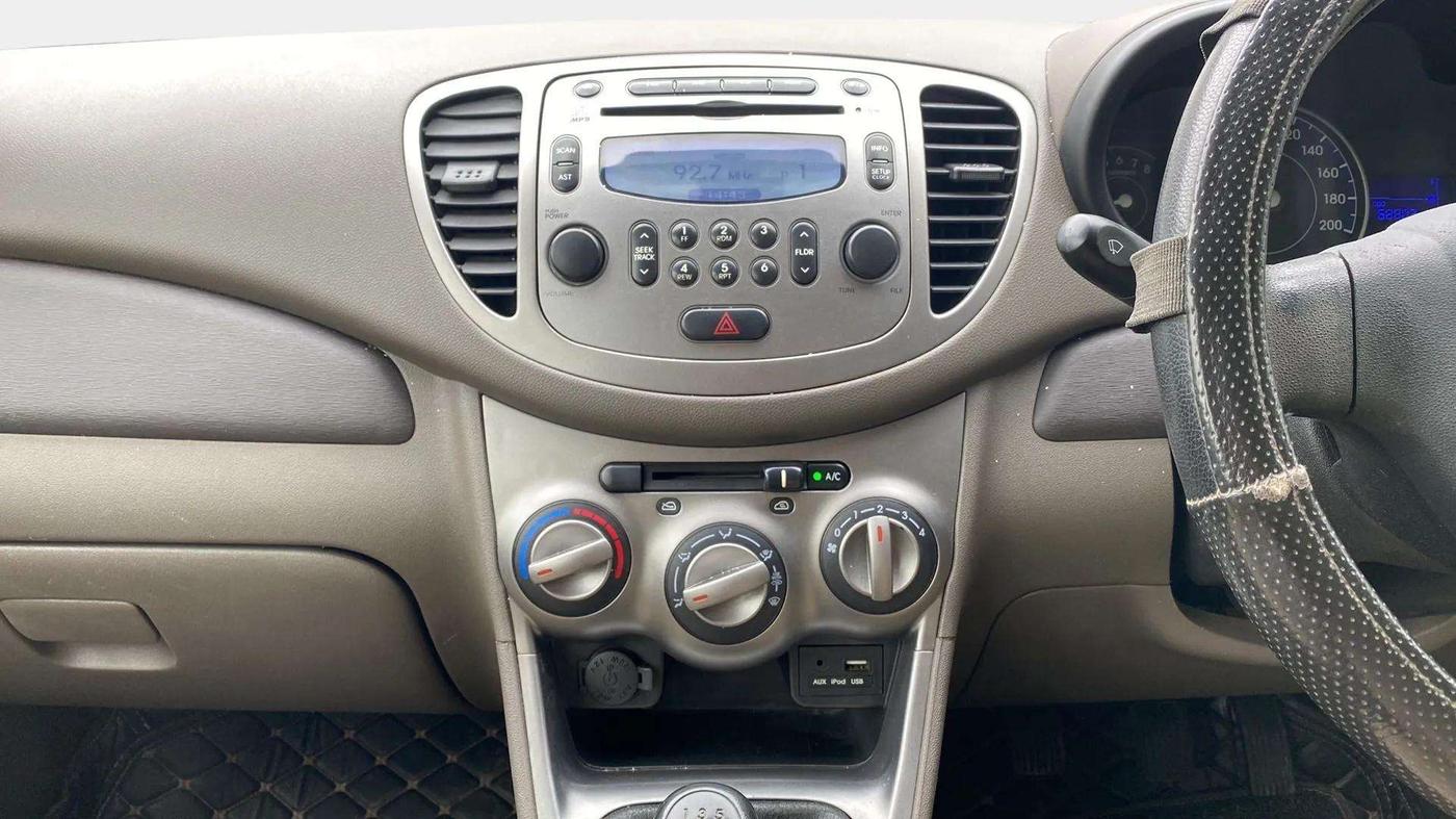 2016 Hyundai Grand i10 SPORTZ 1.2 KAPPA VTVT, Petrol, Manual, 68,871 km, Air Conditioner