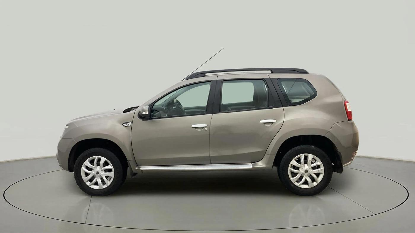 2017 Nissan Terrano XL (P), Petrol, Manual, 89,446 km, Left Side