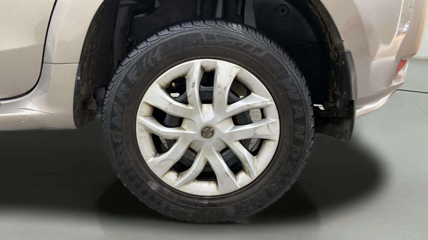 2017 Nissan Terrano XL (P), Petrol, Manual, 89,446 km, Left Rear Wheel