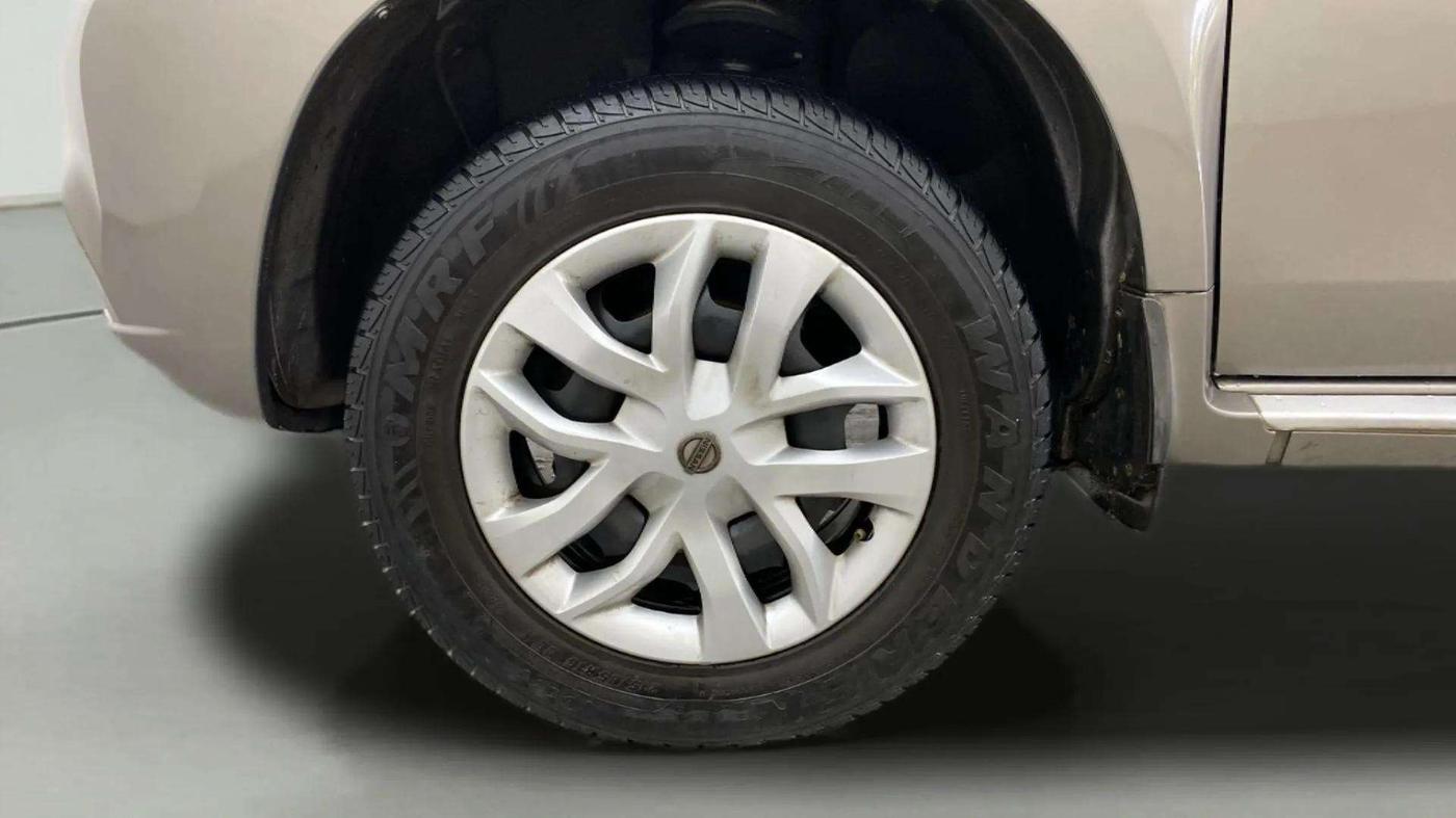 2017 Nissan Terrano XL (P), Petrol, Manual, 89,446 km, Right Front Wheel