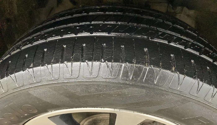 2020 Tata NEXON XZ PLUS PETROL, Petrol, Manual, 73,425 km, Right Front Tyre Tread