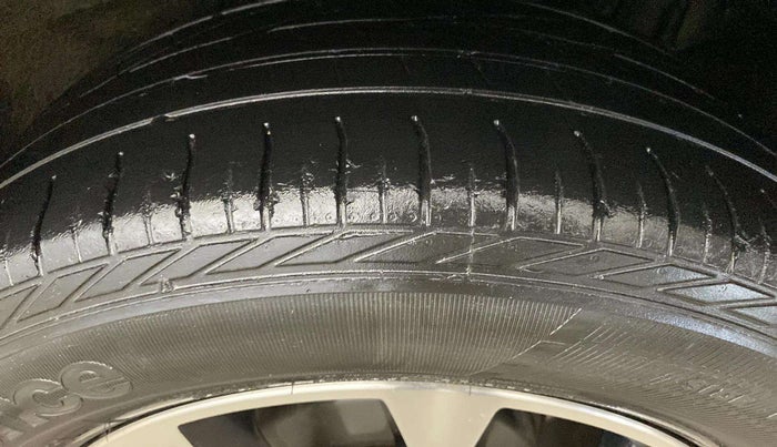 2020 Tata NEXON XZ PLUS PETROL, Petrol, Manual, 73,425 km, Right Rear Tyre Tread